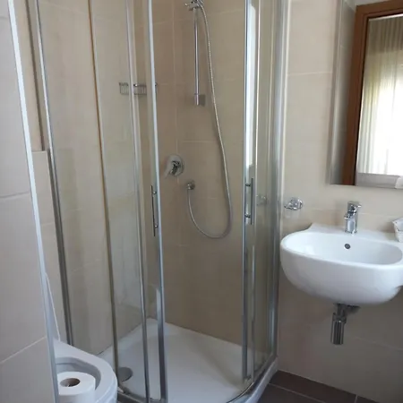 Hotel Helvetia 3*